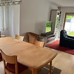 Grosses Haus Bei Muenchen Mit 4 Schlafzimmern Fuer Bis Zu 10 Personen Nyaraló Gauting