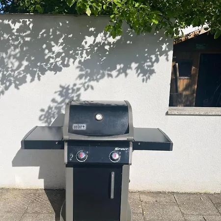 Grosses Haus Bei Muenchen Mit 4 Schlafzimmern Fuer Bis Zu 10 Personen 度假居 *