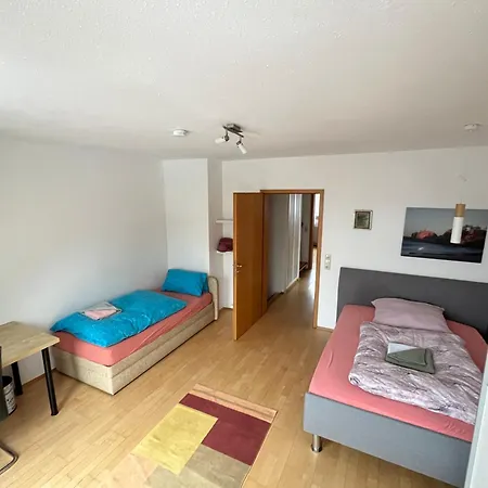 Grosses Haus Bei Muenchen Mit 4 Schlafzimmern Fuer Bis Zu 10 Personen 度假居